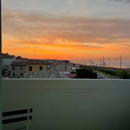 #vistamare Con Terrazzi E Girdino * Fano