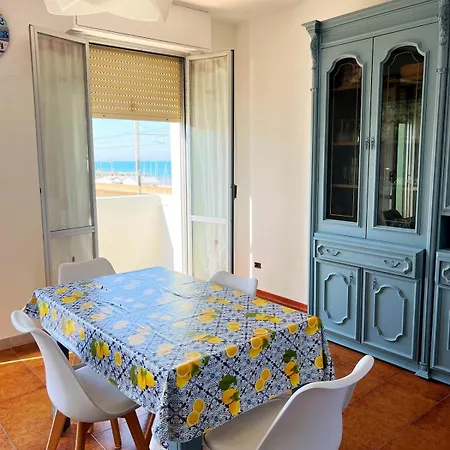 Vistamare Con Terrazzi, Giardino E Parcheggio *