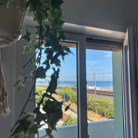 Apartment Vistamare Con Terrazzi, Giardino E Parcheggio